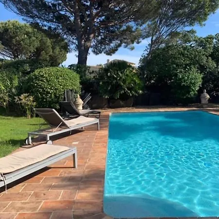 Carelia Swimming Pool Feriehus Saint-Tropez